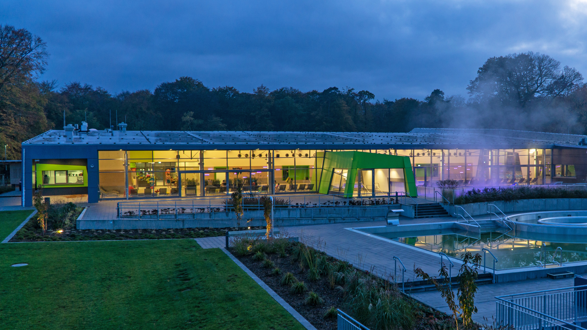 Sternbuschbad_home_02